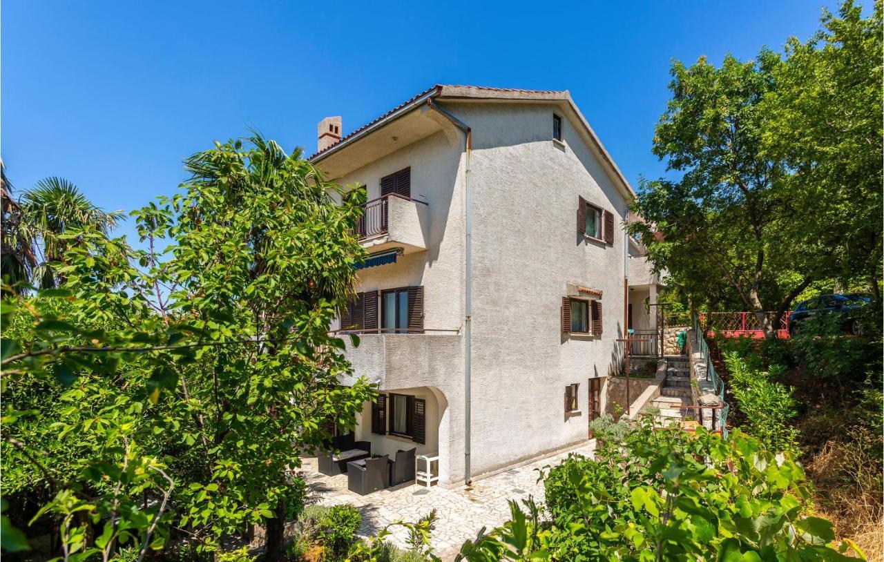 Beautiful Apartment In Omisalj With Kitchen 外观 照片